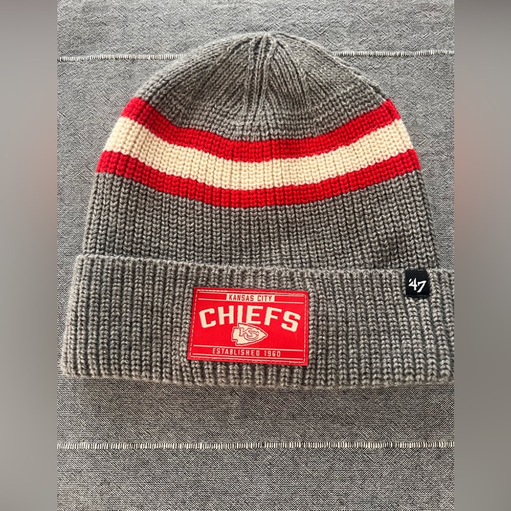 47 Brand Gray and Red Kansas City Chiefs Beanie